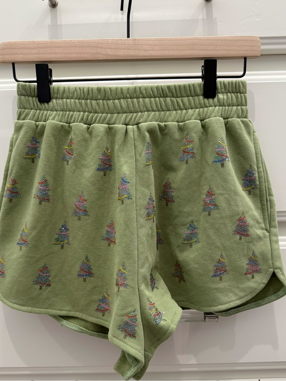 QOS Sample Christmas Tree Short